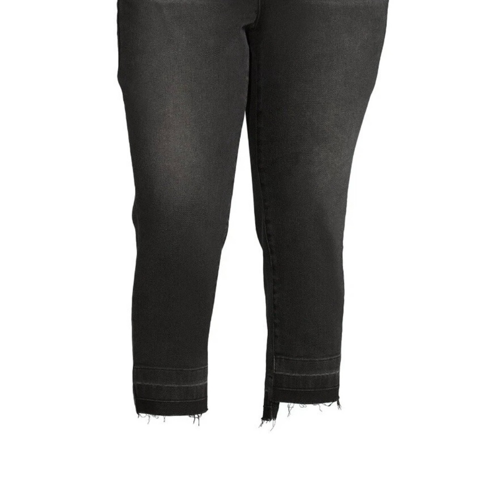 Terra & Sky Step Hem Straight Leg Jeans Size 26W